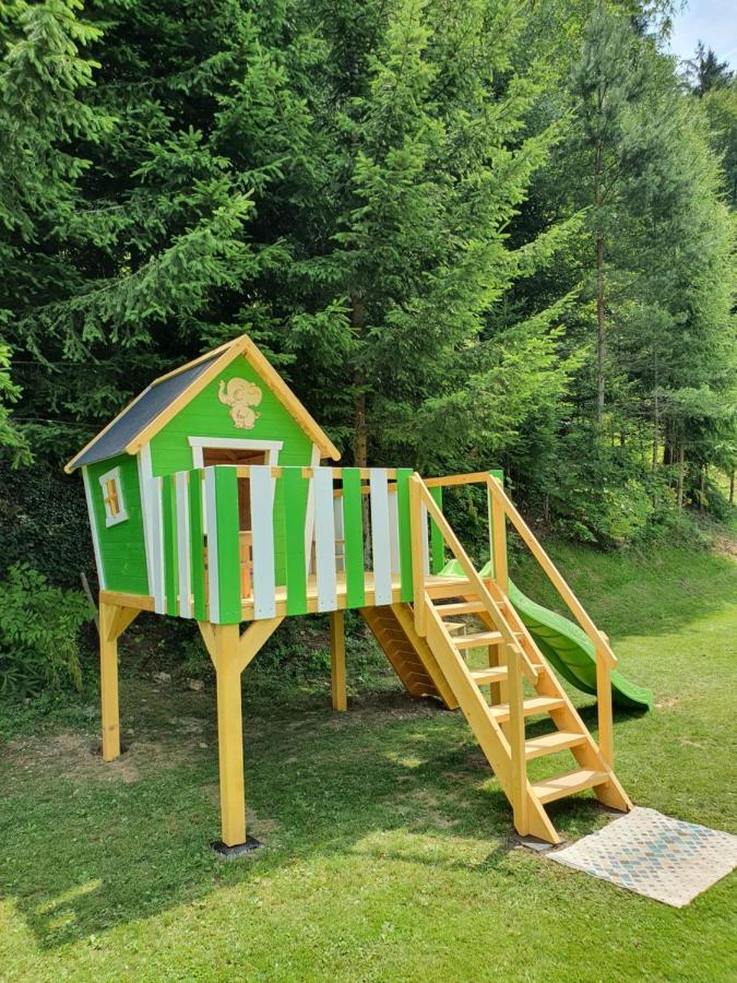 Holiday Home Prdelanca Luče Eksteriør bilde