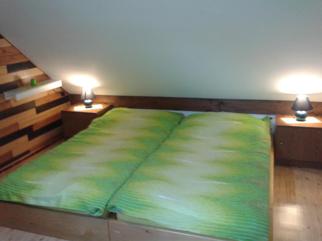Holiday Home Prdelanca Luče Rom bilde